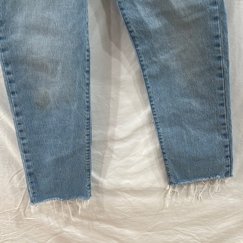 Levi’s Straight Leg medium wash wedgie cropped jeans - Picture 6 of 7